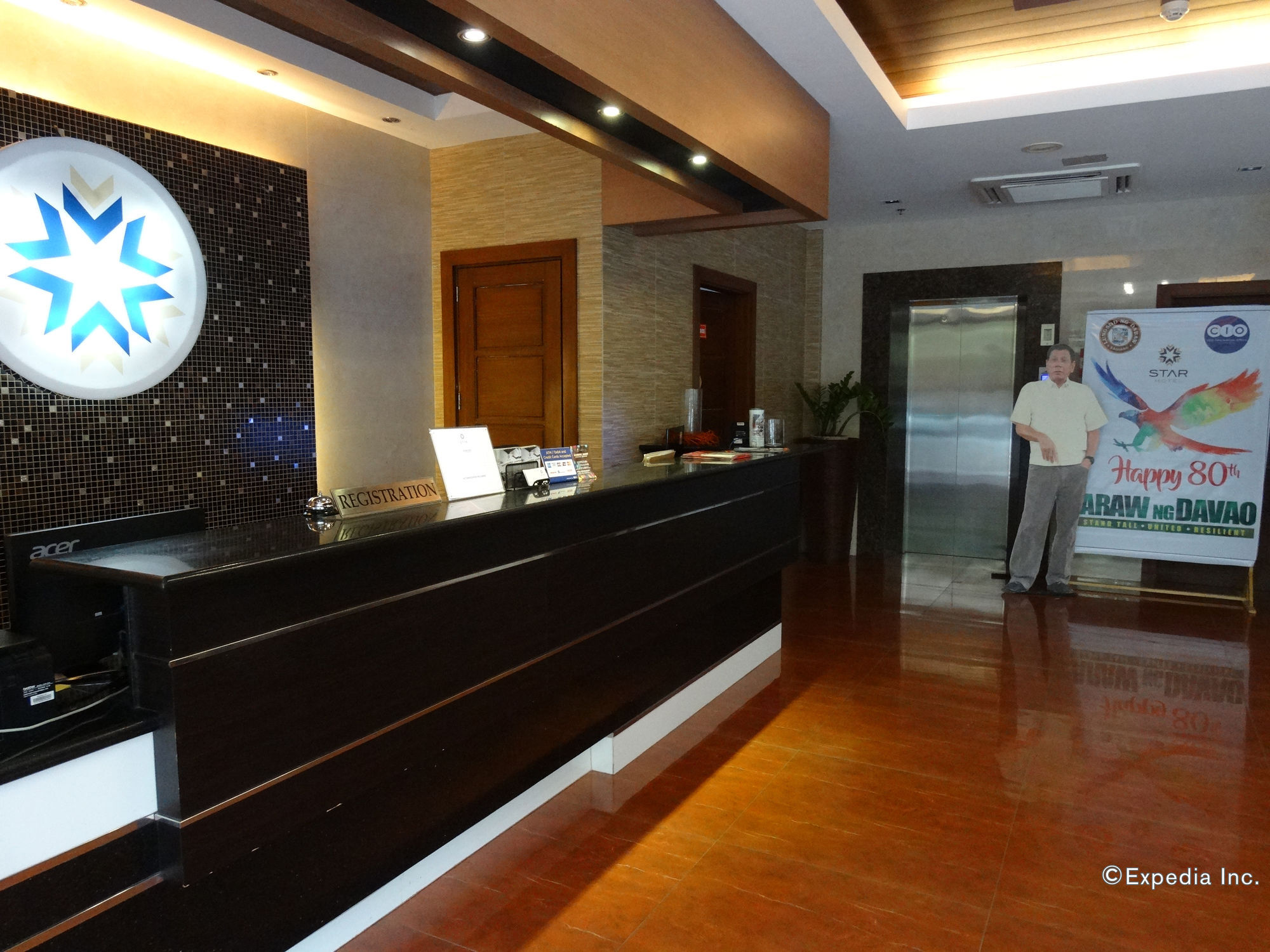 Star Hotel Davao Екстер'єр фото